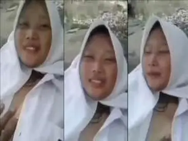 Bokep SMA Gadis Lugu Diajak Ngewe di Sungai Viral Hot poster