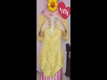 Ukhti Kebaya Hijab Pink Live Berani Viral poster
